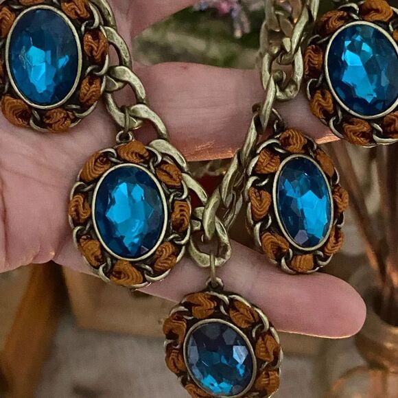 Vintage Chunky Chain Blue Crystal Statement Necklace - Picture 4 of 10